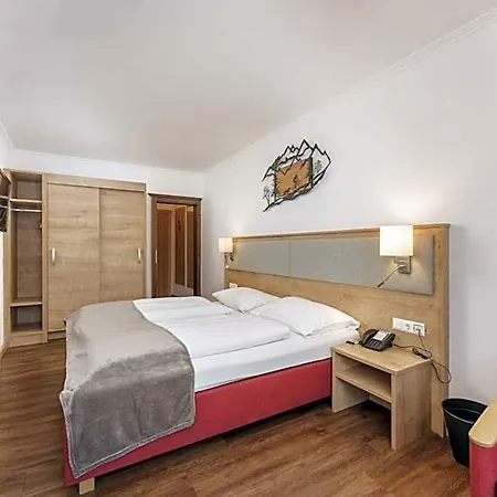 Hotel Kirchenwirt 3*