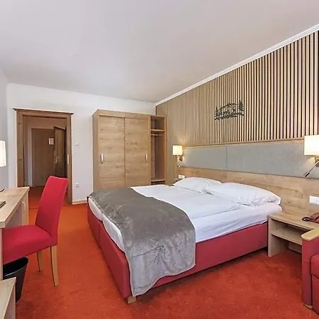 Hotel Kirchenwirt 3*